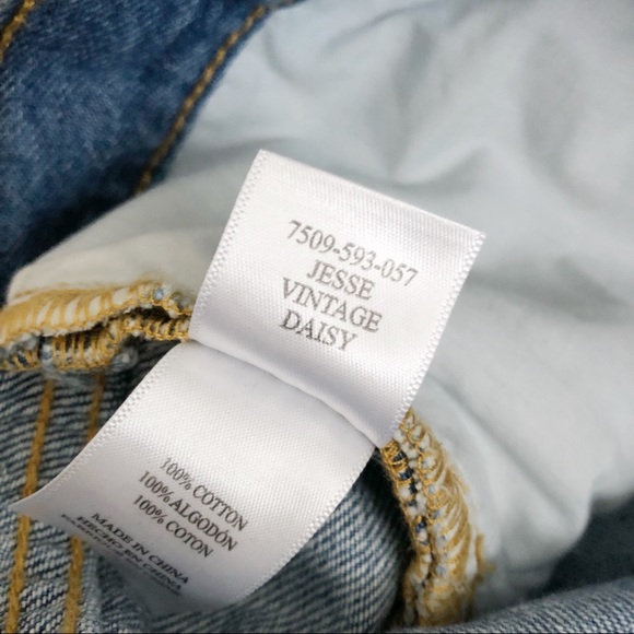 RAILS Cut Off Denim Shorts in Vintage Daisy! - Picture 4 of 8